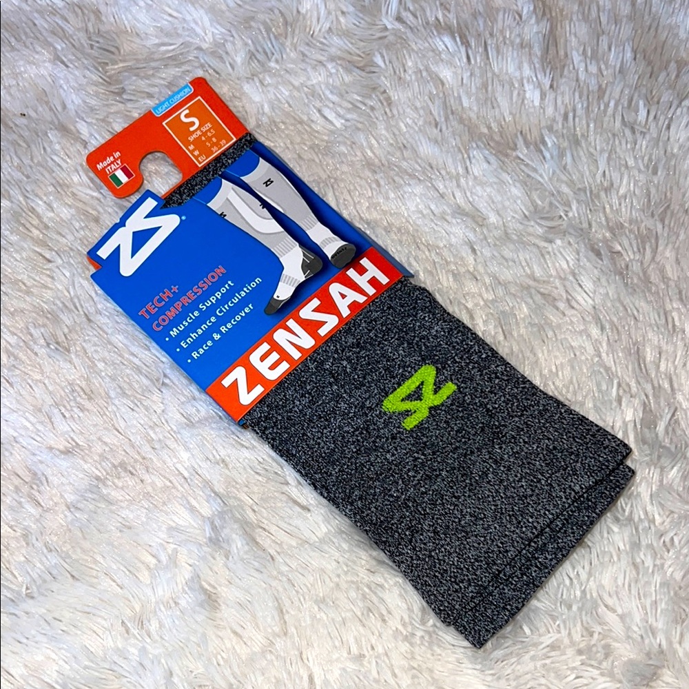 ZENSAH TECH + COMPRESSION SOCKS